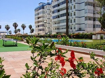 Аренда апартаментов Бенальмадена Benalmadena - Апартаменты в аренду Бенальмадена Benalmadena Пляж Санта Анна Santa Ana Фотографии 