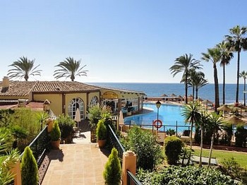 Аренда апартаментов Марбелья Marbella-Апартаменты в аренду Марбелья урбанизация Донья Лола Клуб Марбелья Doña Lola Club Marbella