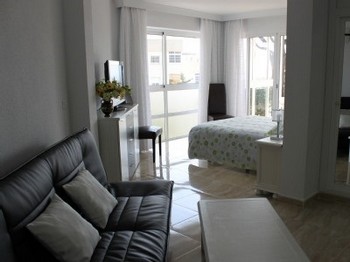 Аренда апартаментов Торремолинос Torremolinos - Апартаменты в аренду Торремолинос Torremolinos Пляж Ла Кариуэла La Carihuela Фотографии 