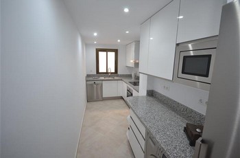 Аренда апартаментов Эстепона Estepona - Апартаменты в аренду Эстепона Estepona Пляж Кристо Playa de Christo Фотографии 