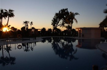 Аренда апартаментов Эстепона Estepona - Апартаменты в аренду Эстепона Estepona Пляж Баиа де Плата Bahia de la Plata Новая Золотая Миля Фотографии