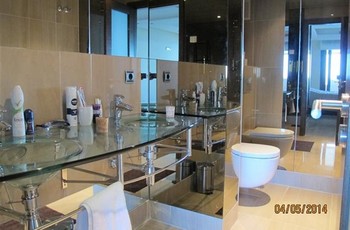 Аренда апартаментов Эстепона Estepona - Апартаменты в аренду Эстепона Estepona Пляж Баиа де Плата Bahia de la Plata Новая Золотая Миля Фотографии 