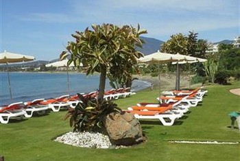 Аренда апартаментов Эстепона Estepona - Апартаменты в аренду Эстепона Estepona Пляж Пляж Гуадалманса Плайа Guadalmansa Playa Новая Золотая Миля Фотографии 