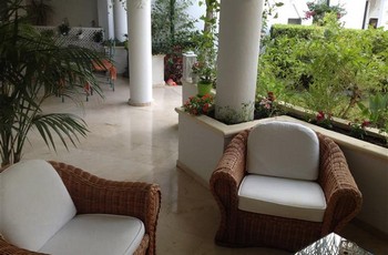 Аренда апартаментов Эстепона Estepona - Апартаменты в аренду Эстепона Estepona Пляж Доминион Бич Dominion Beach Новая Золотая Миля 