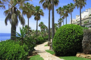 Аренда апартаментов Эстепона Estepona - Апартаменты в аренду Эстепона Estepona Пляж Доминион Бич Dominion Beach Новая Золотая Миля 