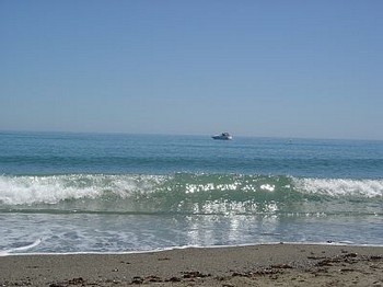 Аренда апартаментов Эстепона Estepona - Апартаменты в аренду Эстепона Estepona Пляж Эль Саладильо Saladillo, Новая Золотая Миля Фотографии