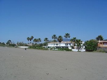 Аренда апартаментов Эстепона Estepona - Апартаменты в аренду Эстепона Estepona Пляж Эль Саладильо Saladillo, Новая Золотая Миля Фотографии