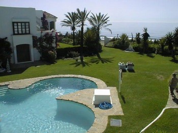 Аренда апартаментов Аренда апартаментов Эстепона Estepona - Апартаменты в аренду Эстепона Estepona Пляж Гуадалманса Guadalmansa Playa Новая Золотая Миля Фотографии