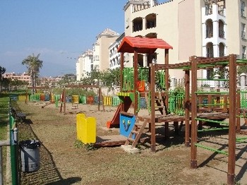 Аренда апартаментов Эстепона Estepona - Апартаменты в аренду Эстепона Estepona Пляж Асьенда дель Соль Hacienda del Sol Новая Золотая Миля Фотографии 