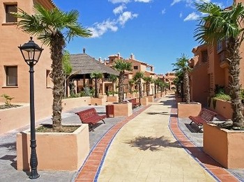 Аренда апартаментов Эстепона Estepona - Апартаменты в аренду Эстепона Estepona Пляж Асьенда дель Соль Hacienda del Sol Новая Золотая Миля Фотографии 
