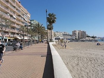 Аренда апартаментов Фуэнхирола Fuengirola - Апартаменты в аренду Фуэнхирола Fuengirola Пляж Лос Боличес Los Boliches Фотографии
