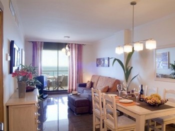 Аренда апартаментов Фуэнхирола Fuengirola - Апартаменты в аренду Фуэнхирола Fuengirola Пляж Карвахаль Carvajal Фотографии