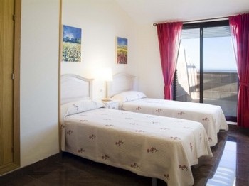 Аренда апартаментов Фуэнхирола Fuengirola - Апартаменты в аренду Фуэнхирола Fuengirola Пляж Карвахаль Carvajal Фотографии