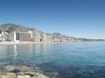 Аренда апартаментов Фуэнхирола Fuengirola - Апартаменты в аренду Фуэнхирола Fuengirola Пляж Карвахаль Carvajal Фотографии