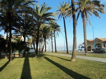 Аренда апартаментов Фуэнхирола Fuengirola - Апартаменты в аренду Фуэнхирола Fuengirola Пляж Карвахаль Carvajal Фотографии