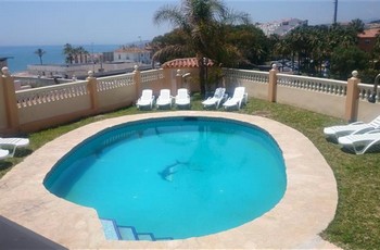 Аренда виллы Михас Коста Mijas Costa - Вилла в аренду Михас Коста Mijas Costa Пляж Эль Фаро El Faro Фотографии 