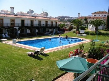 Аренда виллы Михас Коста Mijas Costa - Вилла в аренду Михас Коста Mijas Costa Пляж Калаонда Calahonda Фотографии