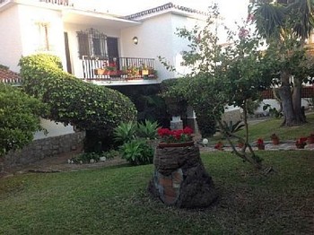 Аренда виллы Бенальмадена Benalmadena - Вилла в аренду Бенальмадена Benalmadena пляж Малапескера Malapesquera Фотографии